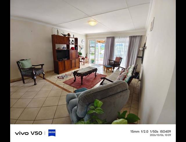 3 BEDROOM HOUSE FOR SALE IN FRAAIUITSIG